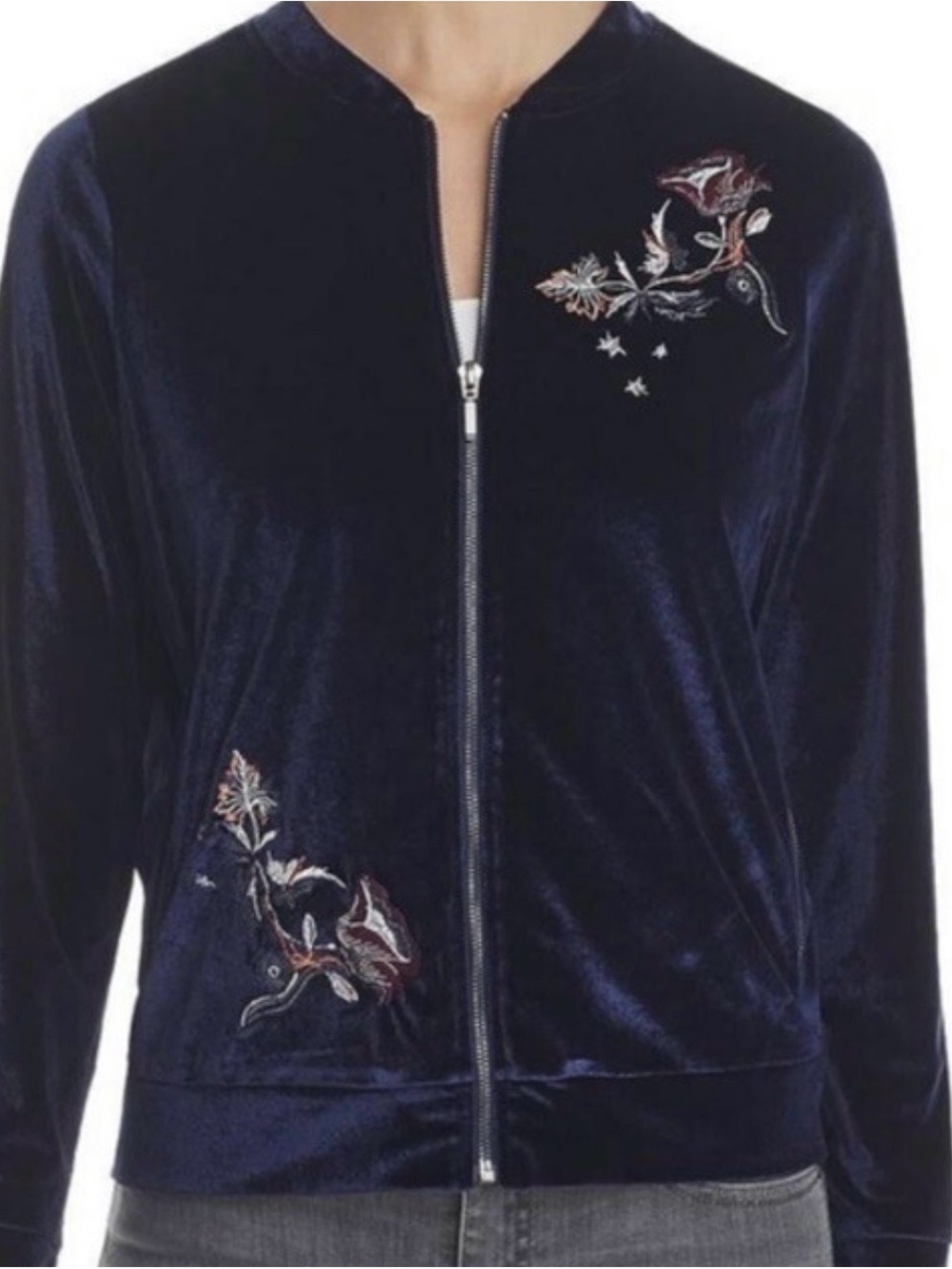 Soft NM Neiman Marcus Velvet Embroidered light Bomber Jacket - Navy
XS